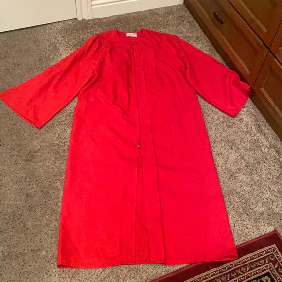Achievers red graduation gown size 60. 41” from armpit to bottom of gown. - Picture 1 of 3